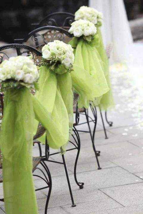 Primavera-verano: tono verde manzana en tu boda 14