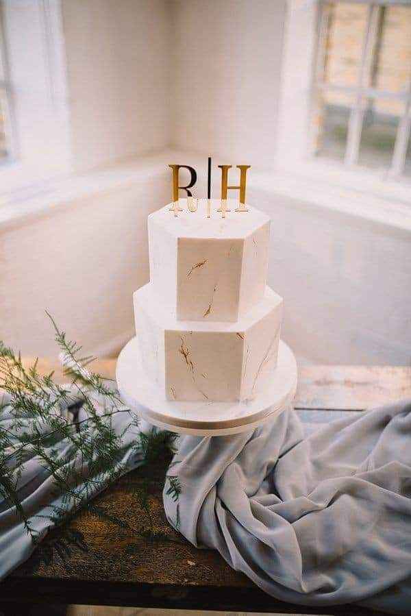 Pasteles con formas delicadas y elegantes 9