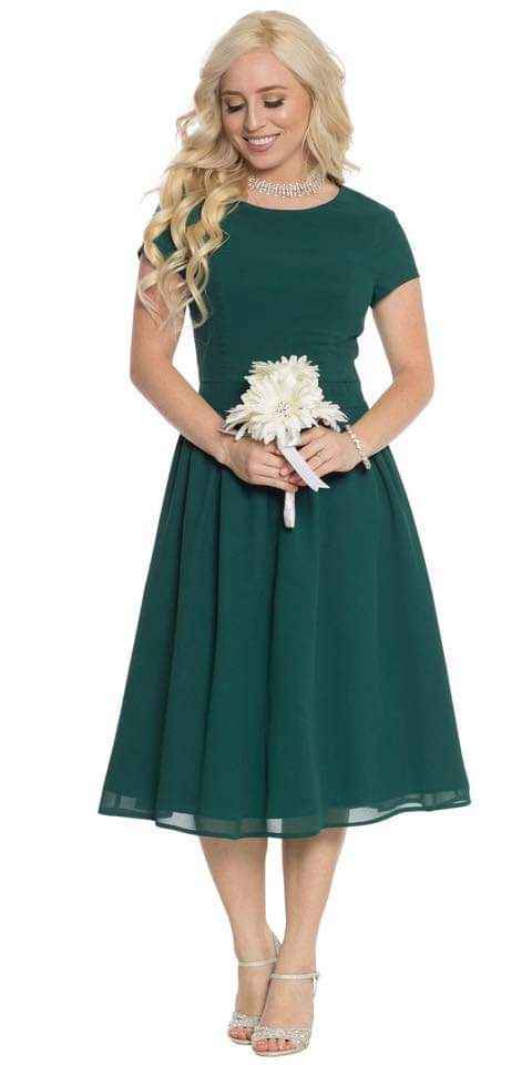Vestidos para damas con acentos en verde esmeralda 3