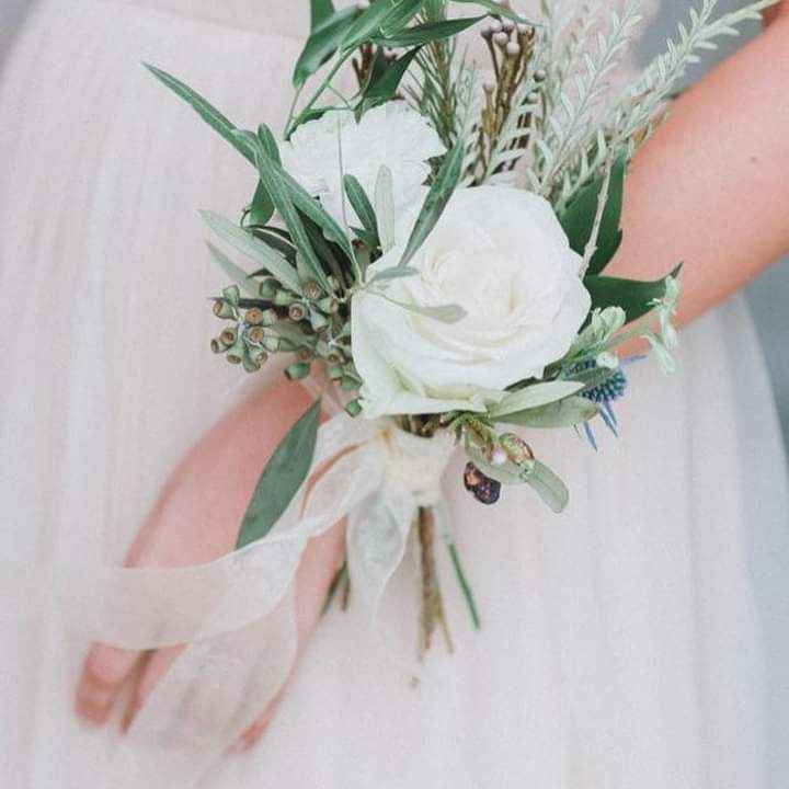 Lindos corsages para tus damas 9