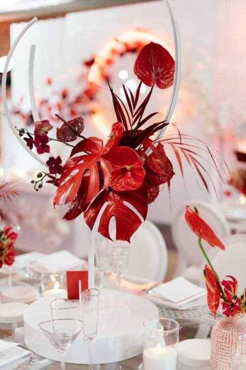 Acentos blanco,rojo y rosa en tu boda 2
