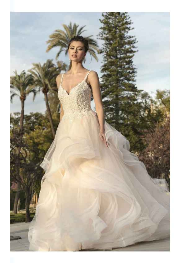 Vestidos colección 2021 Bridal Dream by Agnes 28