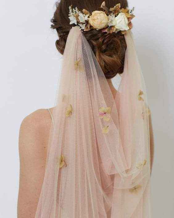 Velos románticos con acentos de color 2