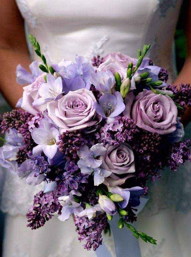 Tu ramo con rosas lilas 1