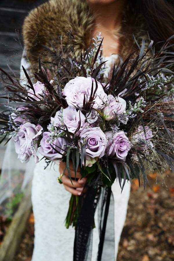Tu ramo con rosas lilas 3
