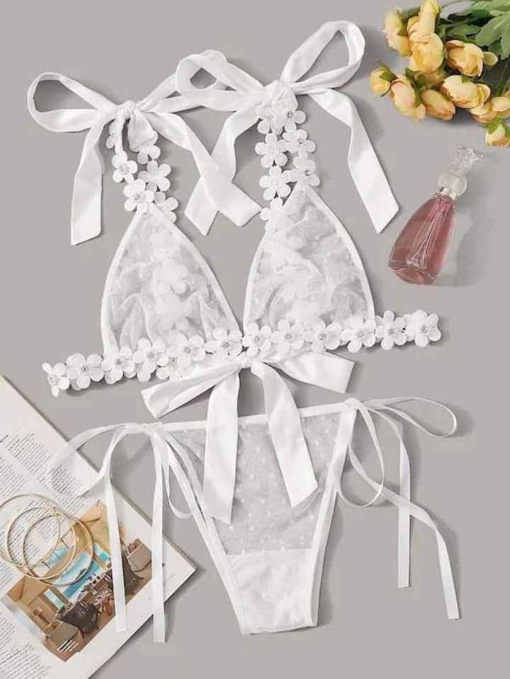 Conjuntos adorables y sexys en color blanco - 1