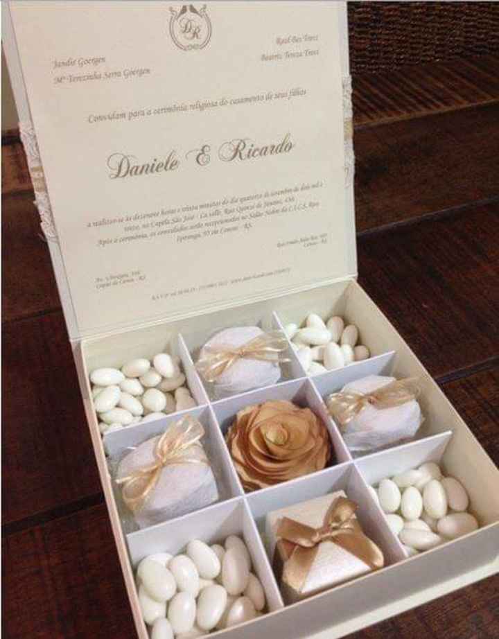 Invitaciones con un regalito comestible - 2