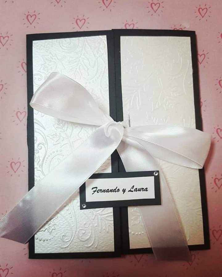 En tus invitaciones black & white - 1