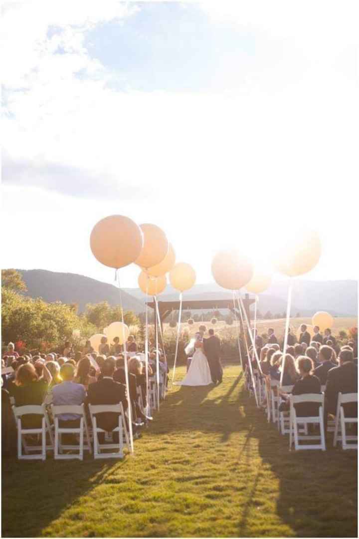 Globos en el camino al altar - 5