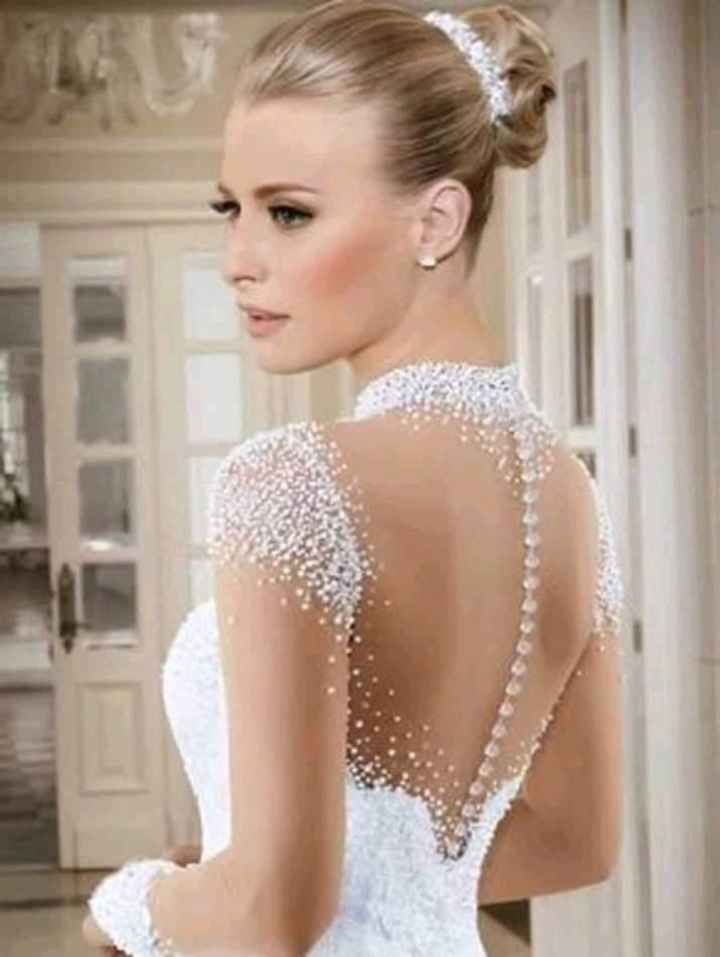 Vestidos con bellas espaldas - 2