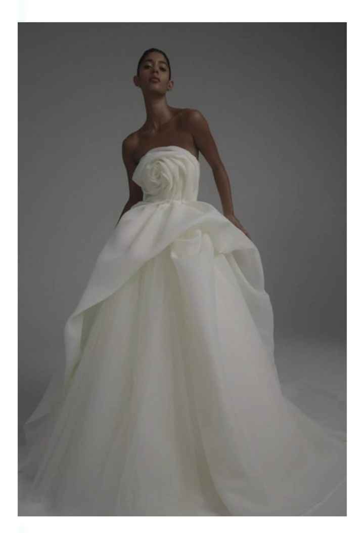 Vestidos colección 2023 otoño-invierno Amsale - 10