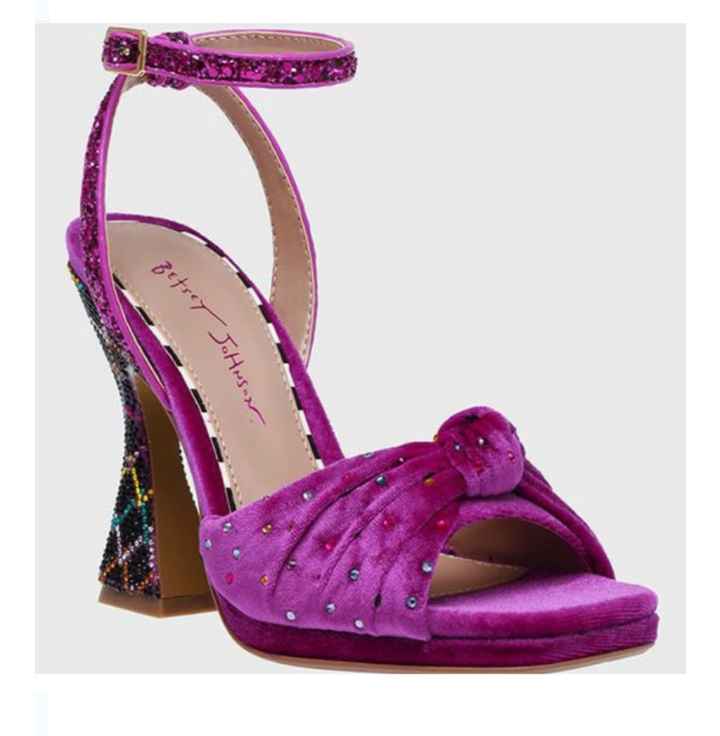 Zapatos en color Viva Magenta - 1