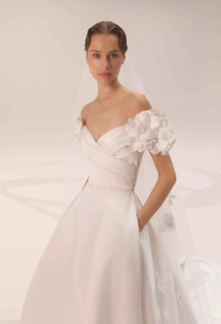 Vestidos colección otoño-invierno 2023 An Echo of Polyhymnia by Elie Saab - 1