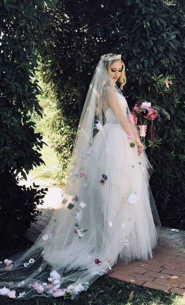 Velo lleno de flores🌺🌹🌸🌼 - 1