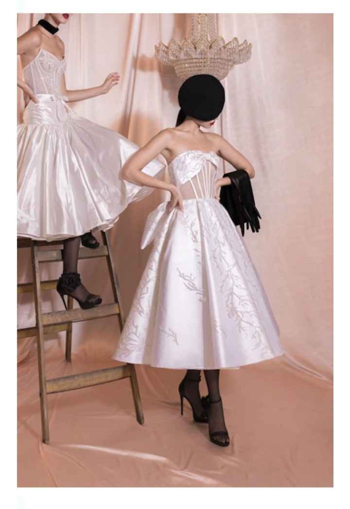 Vestidos colección otoño-invierno 2023 París Mon Chéri by Kim Kassas - 14