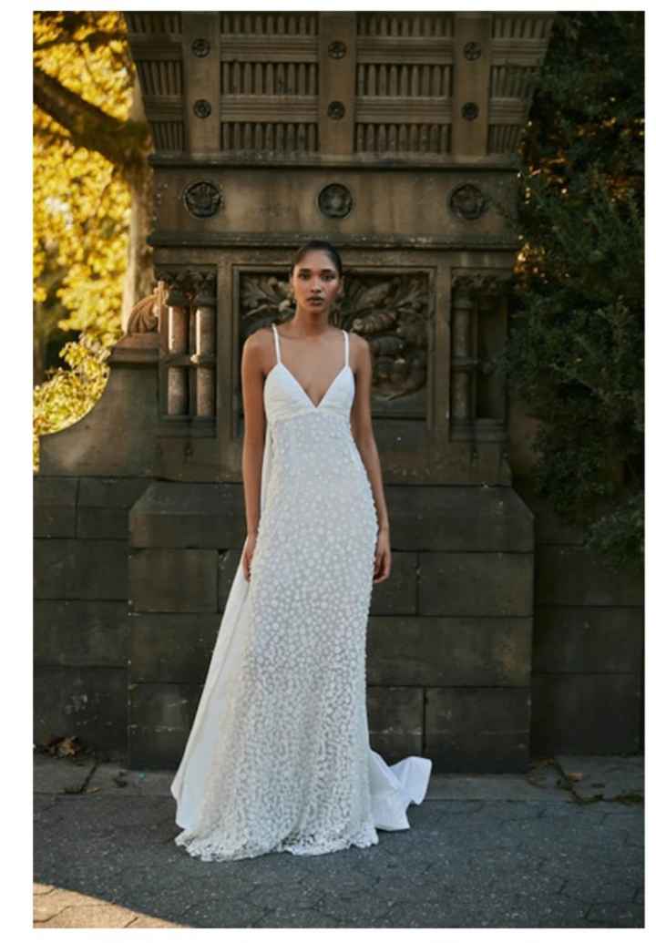 Vestidos colección otoño-invierno 2023 Debajo de tu piel vive la luna by Francesca Miranda - 11