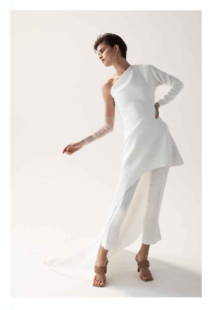 Vestidos colección otoño-invierno 2023 Toni Maticevski - 12