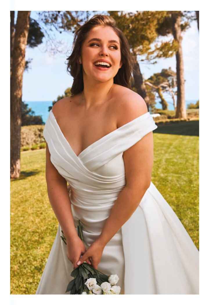 Vestidos colección 2023 Joy by Pronovias - 17