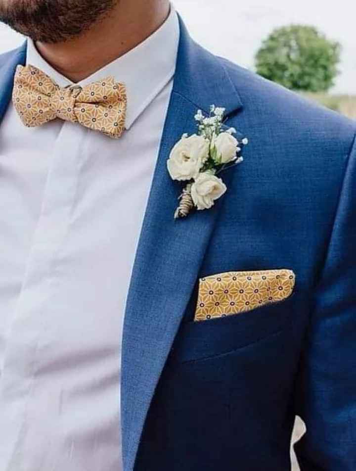 Corbata y pañuelo con el mismo color y estilo - 4