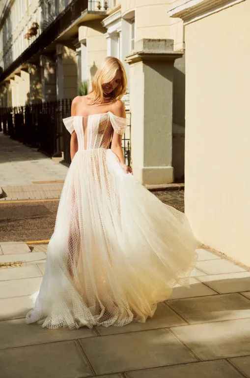 Algunos vestidos de la colección otoño-invierno 2023 Galia Lahav - 4