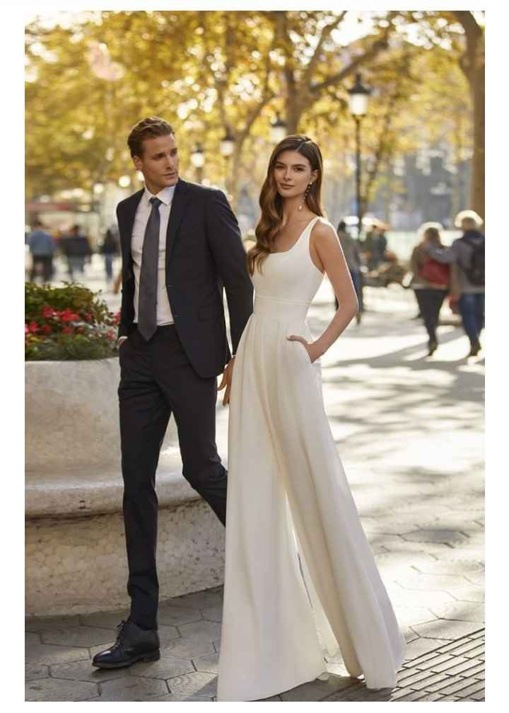 Vestidos colección 2023 Luna Novias - 24