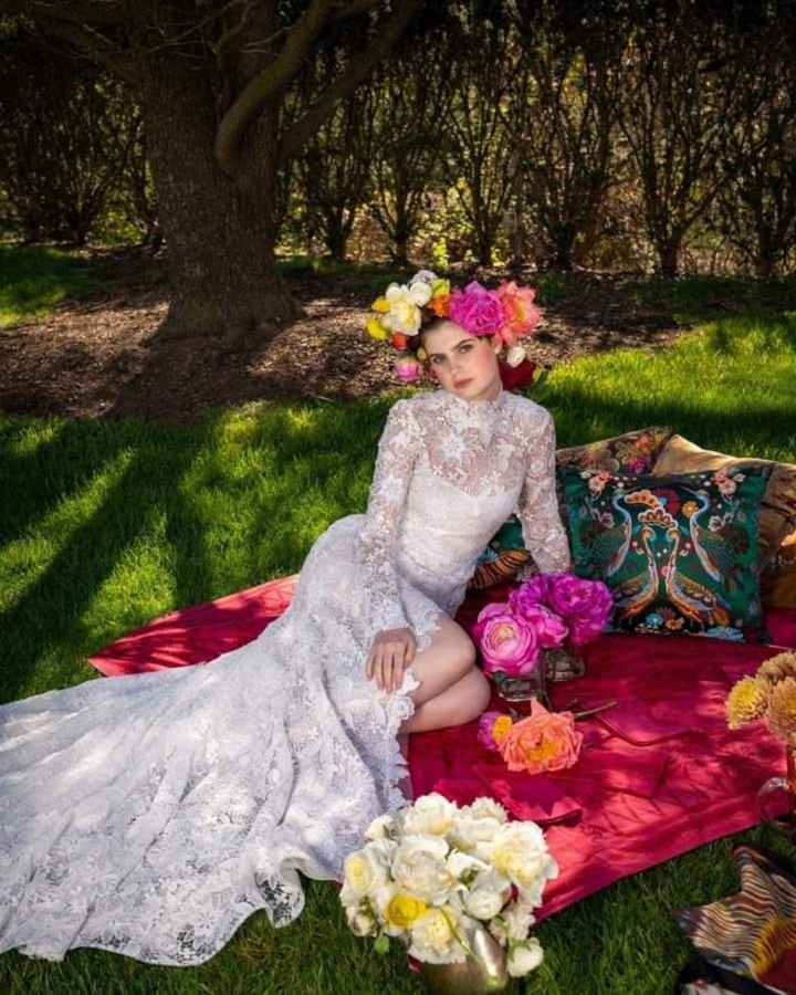 Algunos vestidos de la colección 2023 Sweet Dreams by Reem Acra - 1