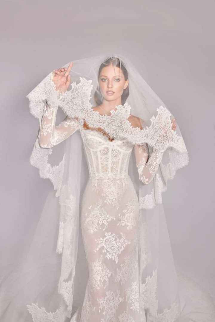 Algunos vestidos de la colección 2023 Zuhair Murat - 2