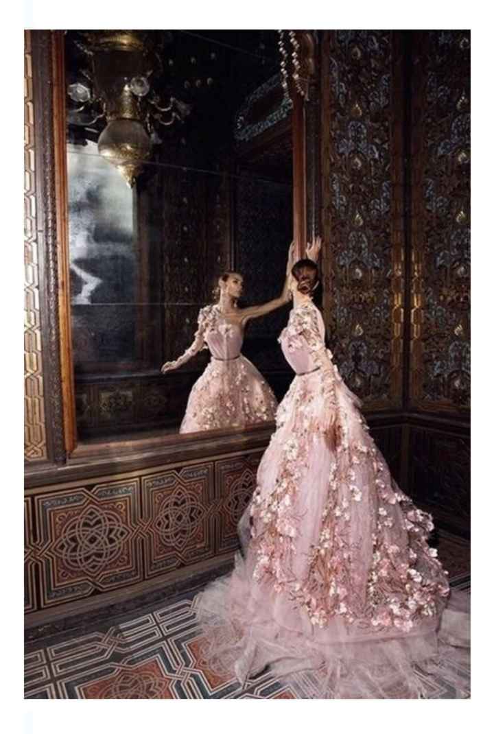 Vestidos de novia con motivos florales 🌺🌸🌹 - 12