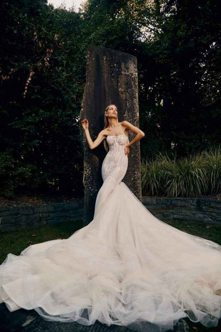Algunos vestidos de la colección otoño-invierno 2023 Iconic by Galia Lahav - 1