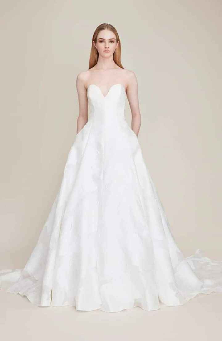 Algunos vestidos de la colección primavera -verano 2024 Lela Rose - 2