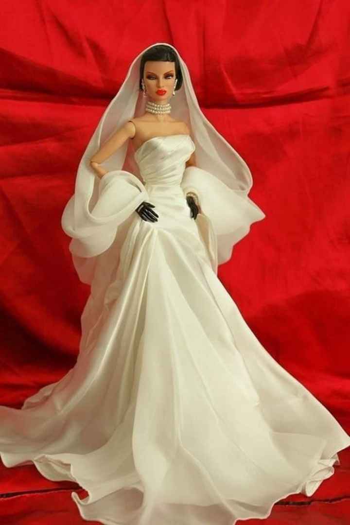 Barbie y sus amigas vestidas de novia - 6