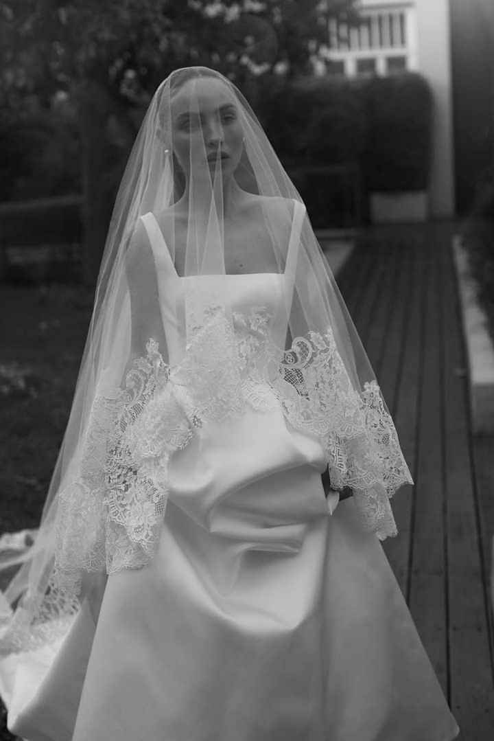Algunos vestidos de la colección 2024 Lihi Hod - 2