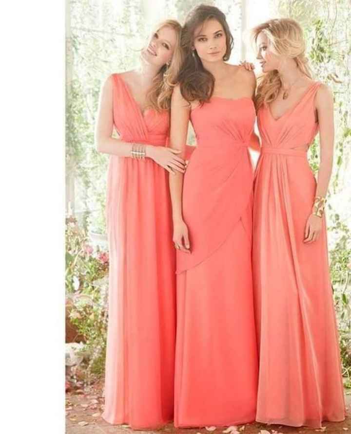 Damas de honor en color coral - 2