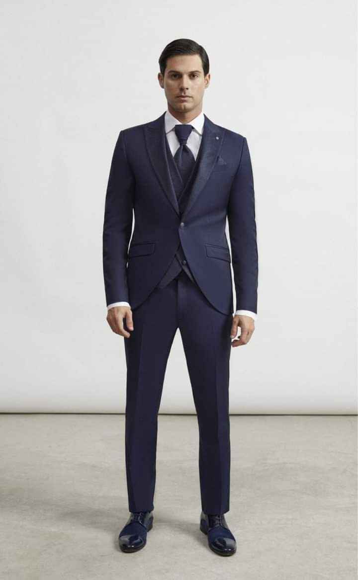 Algunos trajes de la colección Thomas Pina - 2