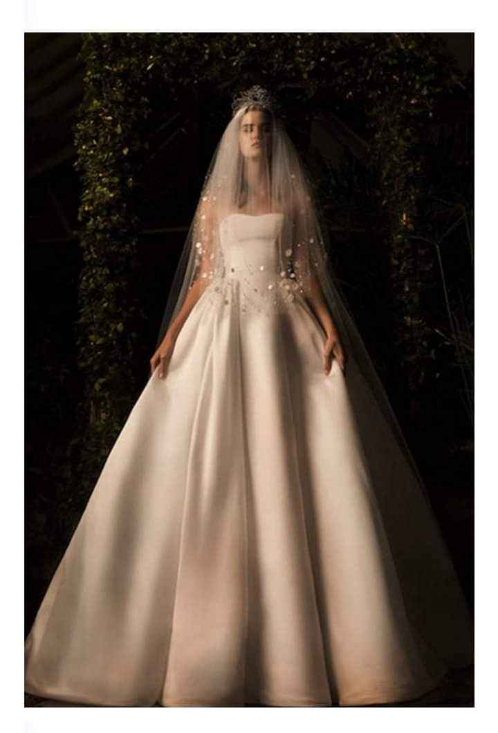 Vestidos para un look de reina - 10