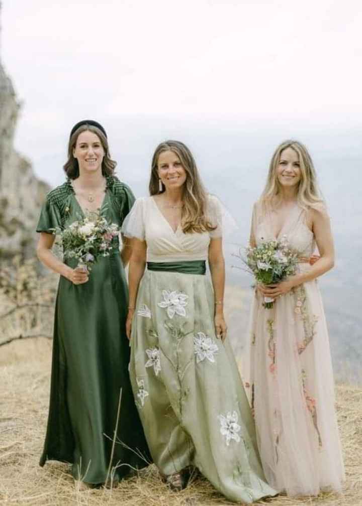 Damas de honor: vestidos lisos y estampados - 4