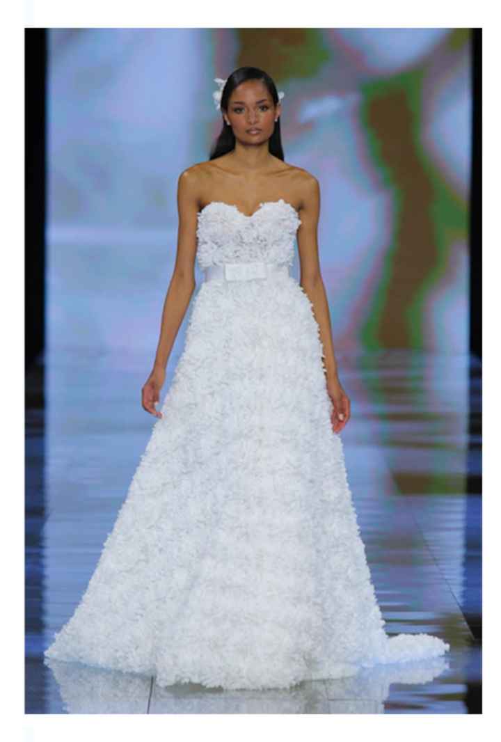 Vestidos colección 2024 Nicole Milano - 12
