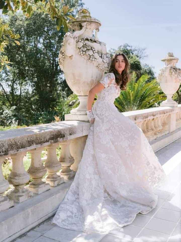 Algunos vestidos de la colección Primavera -verano 2024 Monique Lhuillier - 3