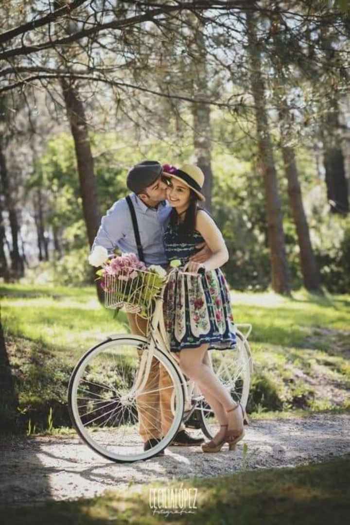 Sesión preboda con bicicleta 🚲 - 2