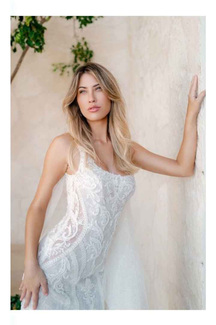 Vestidos colección otoño-invierno 2023 Keep me in your glow by Wtoo - 3