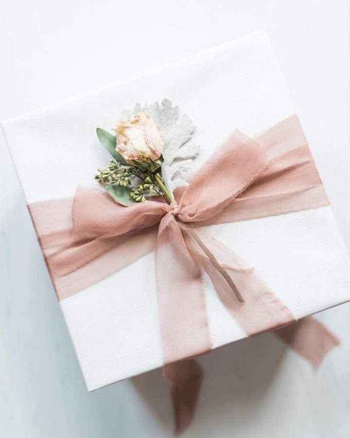 Invitaciones con sellos de cera,listones y pequeñas flores - 9