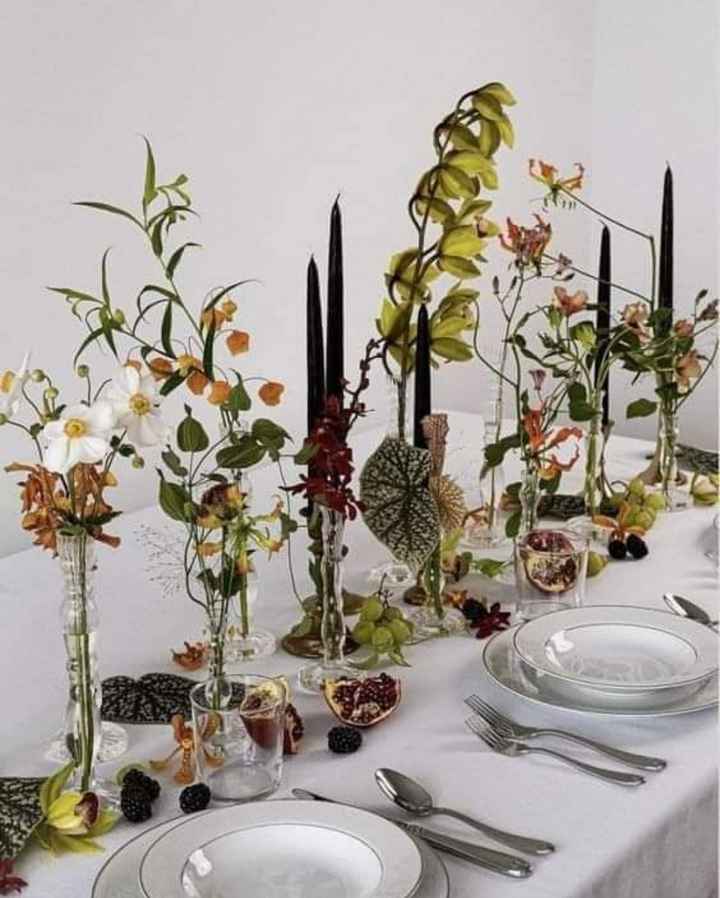 Caminos de mesa con floreros individuales - 2