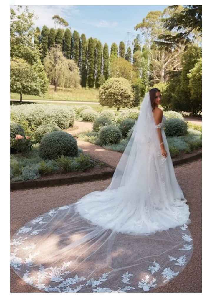 Vestidos colección otoño-invierno 2023 Sophia Tolli - 8
