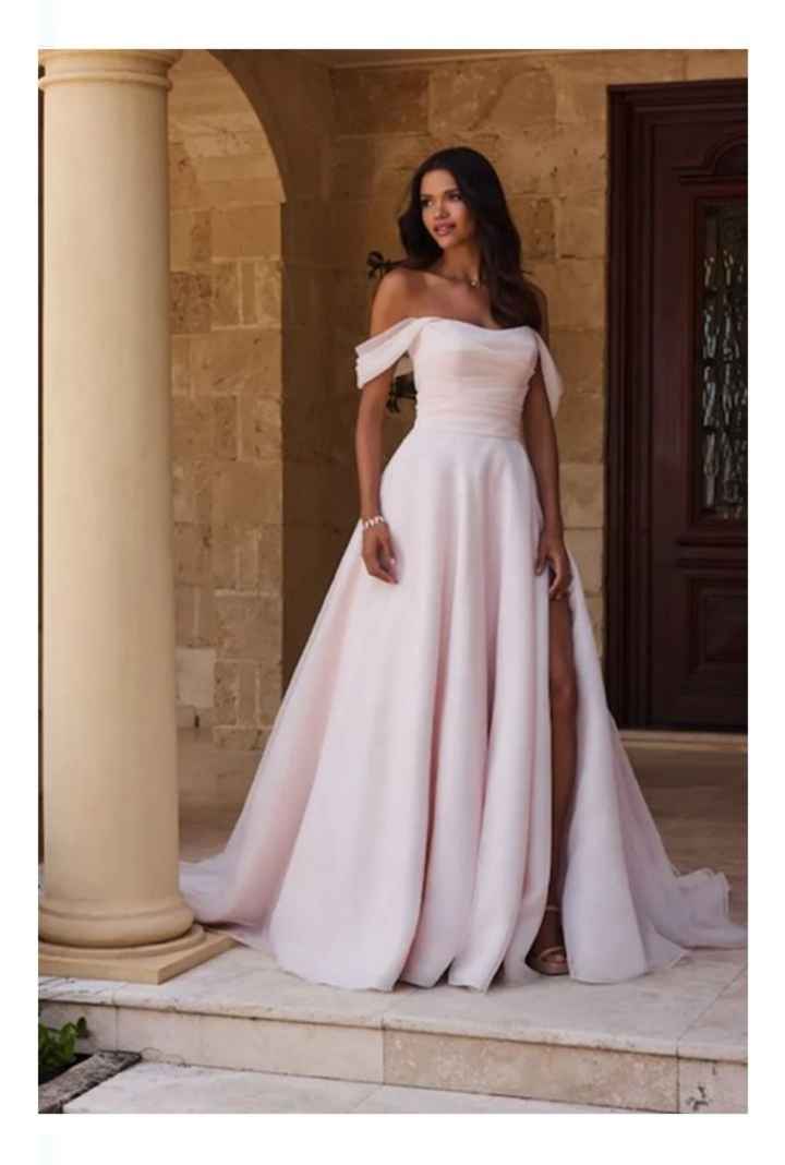 Vestidos colección otoño-invierno 2023 Sophia Tolli - 14