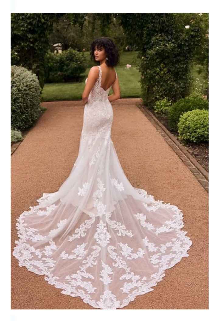 Vestidos colección otoño-invierno 2023 Sophia Tolli - 17