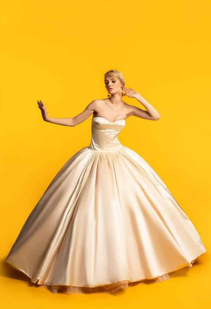 Algunos vestidos de la colección primavera -verano 2024 Yellow by Sahar - 1