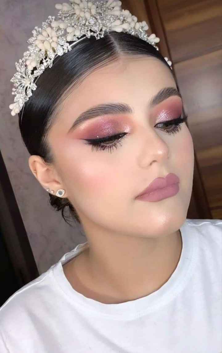 Maquillaje en rosa - 1