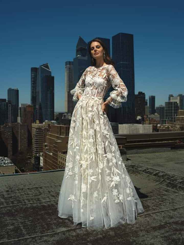 Algunos vestidos de la colección primavera -verano 2024 Naeem Khan - 3
