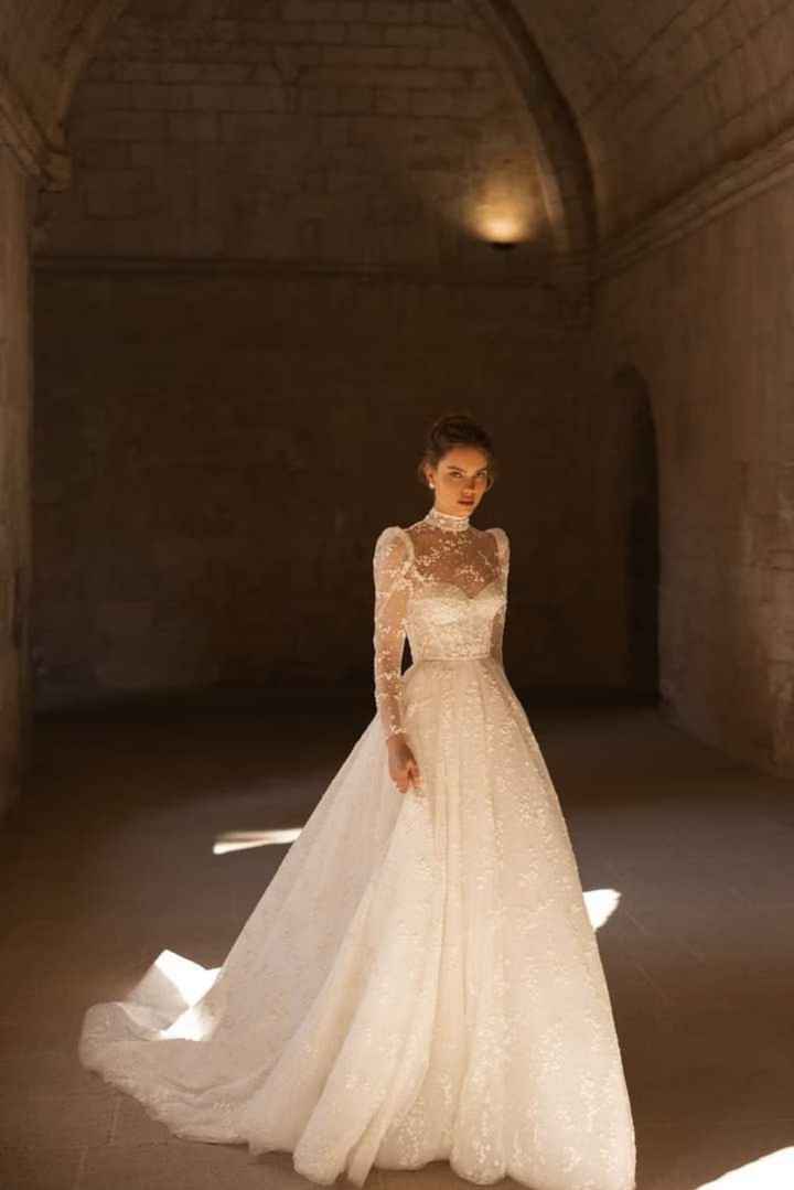 Algunos vestidos de la colección otoño-invierno 2024 by Eva Lendel - 1