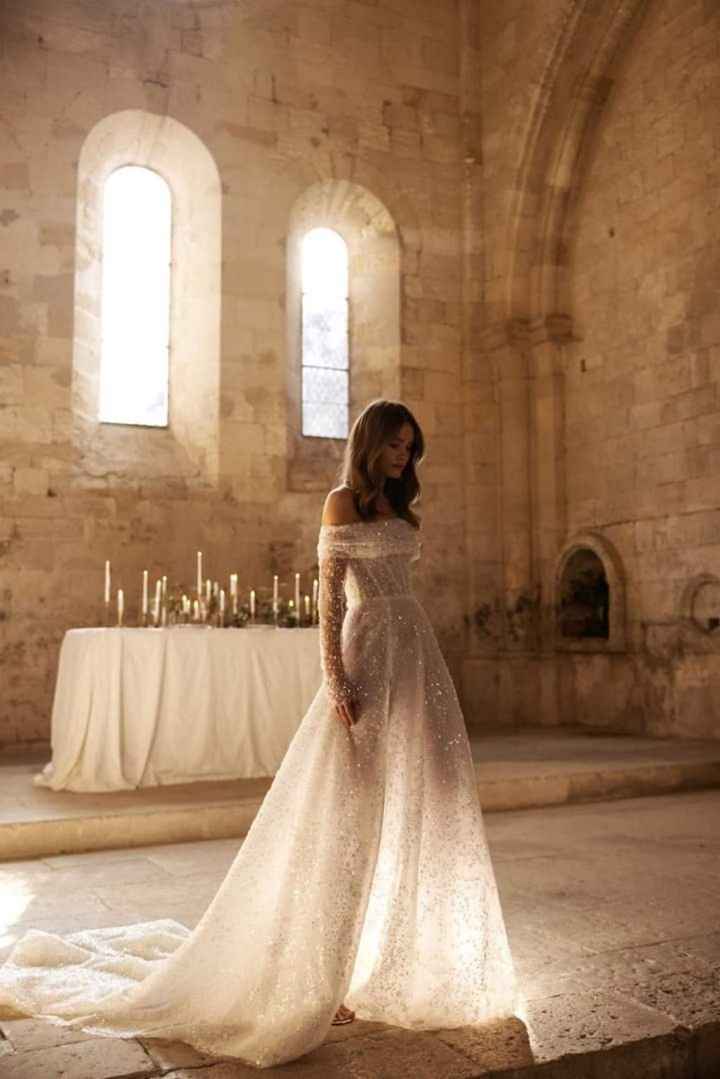 Algunos vestidos de la colección otoño-invierno 2024 by Eva Lendel - 2